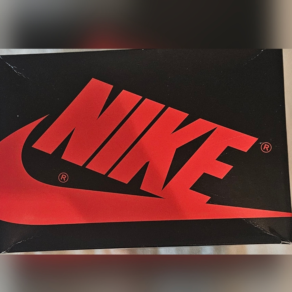 Nike Air Jordan 1 High Retro High Black Red Sneakers OG GS. Size 6.5 Youth - Picture 7 of 7